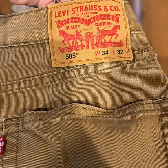 Mens Levi’s 505 burnt darker khakis. Stretchy. W34 L32 - Picture 2 of 4